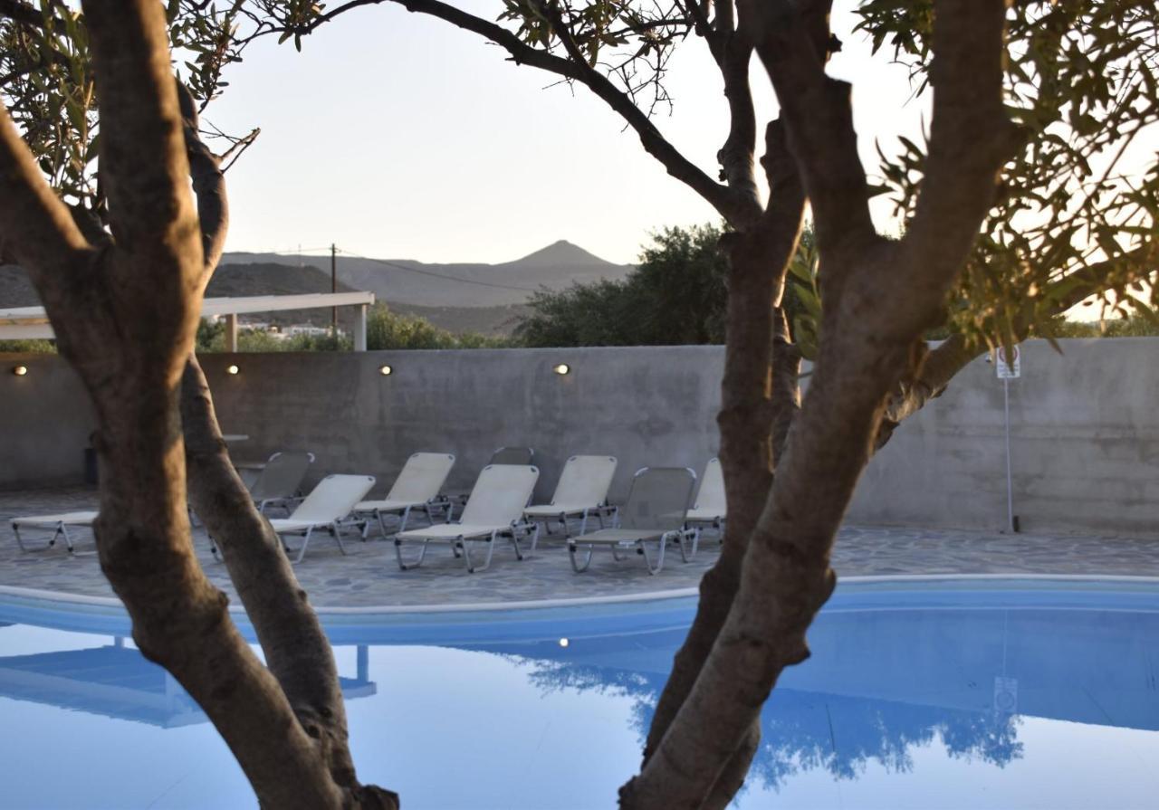 Rousolakos Pool Apartments Palekastro Eksteriør billede
